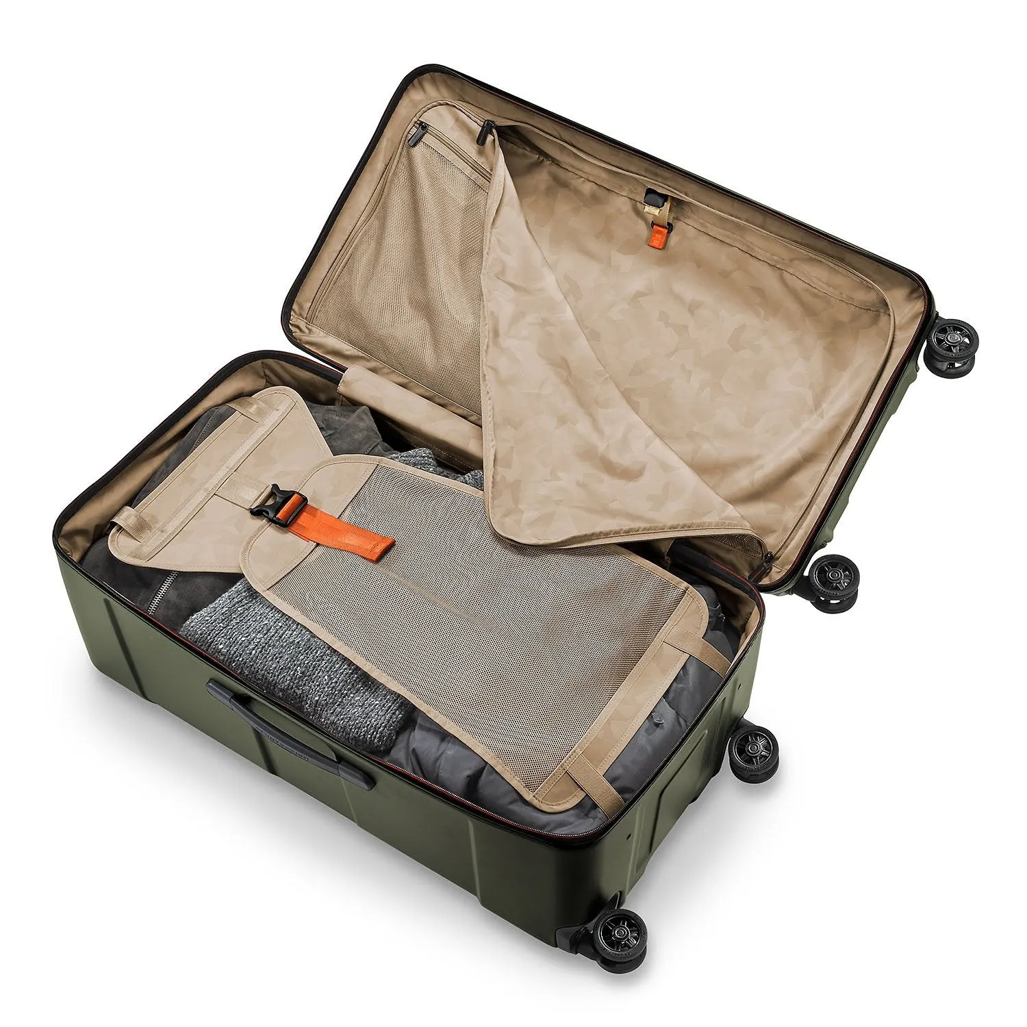 Briggs & Riley | Torq | Extra Large Trunk Spinner