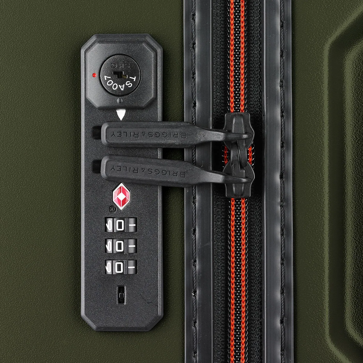 Briggs & Riley | Torq | Extra Large Trunk Spinner