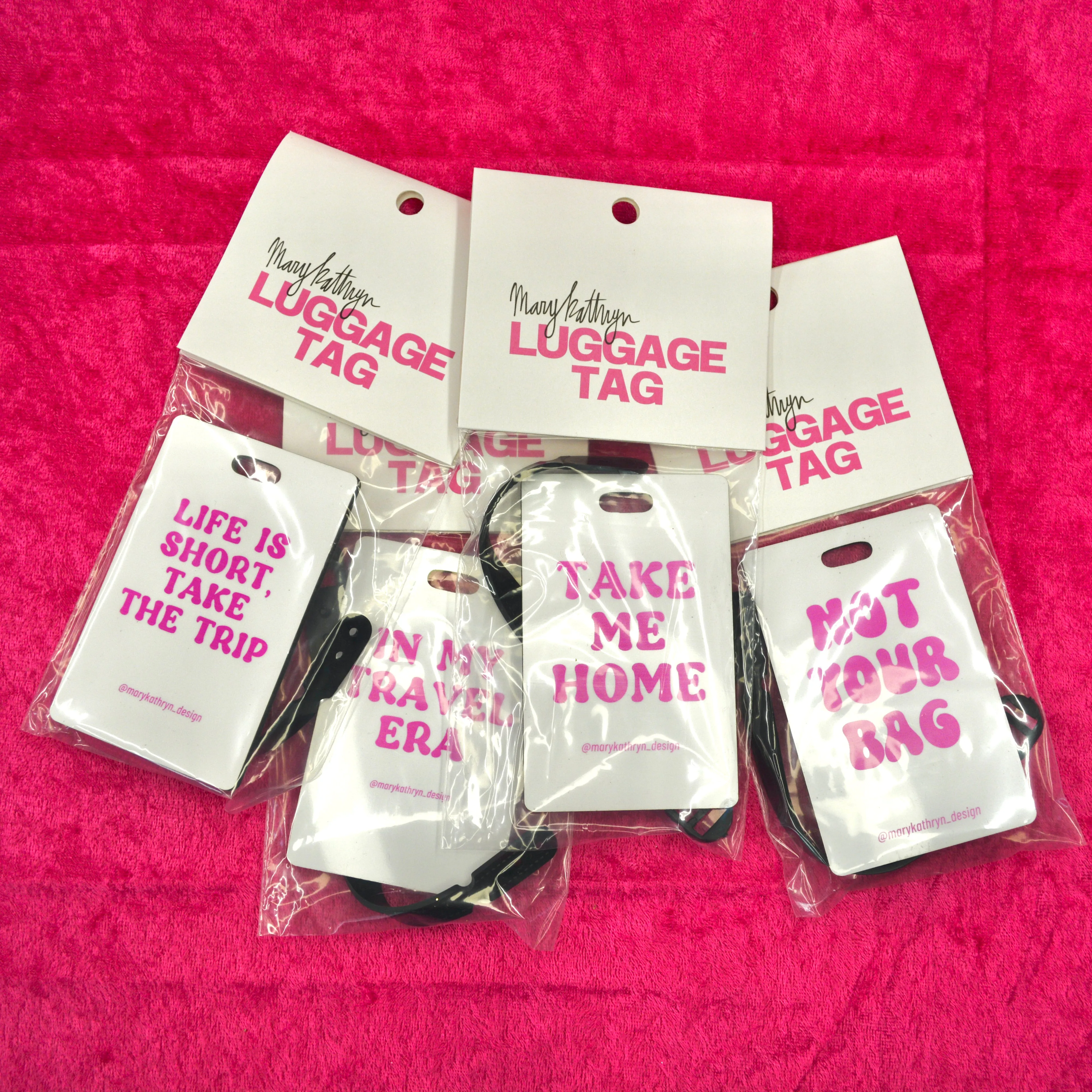 In My Travel Era, Luggage Tag