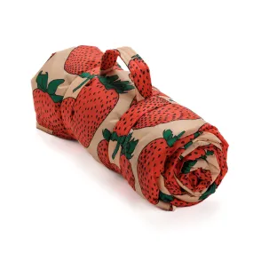 Puffy Picnic Blanket: Strawberry