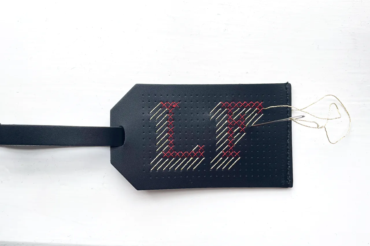 Stitch Luggage Tag - Black